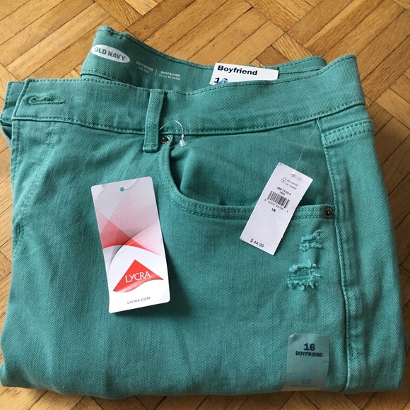 Old Navy Denim - NWT Old Navy women’s size 16 boyfriend jeans